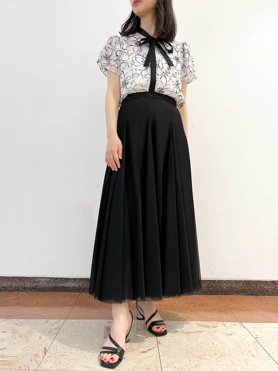 GRACE CONTINENTAL The Banquet yuri コーディネート画像