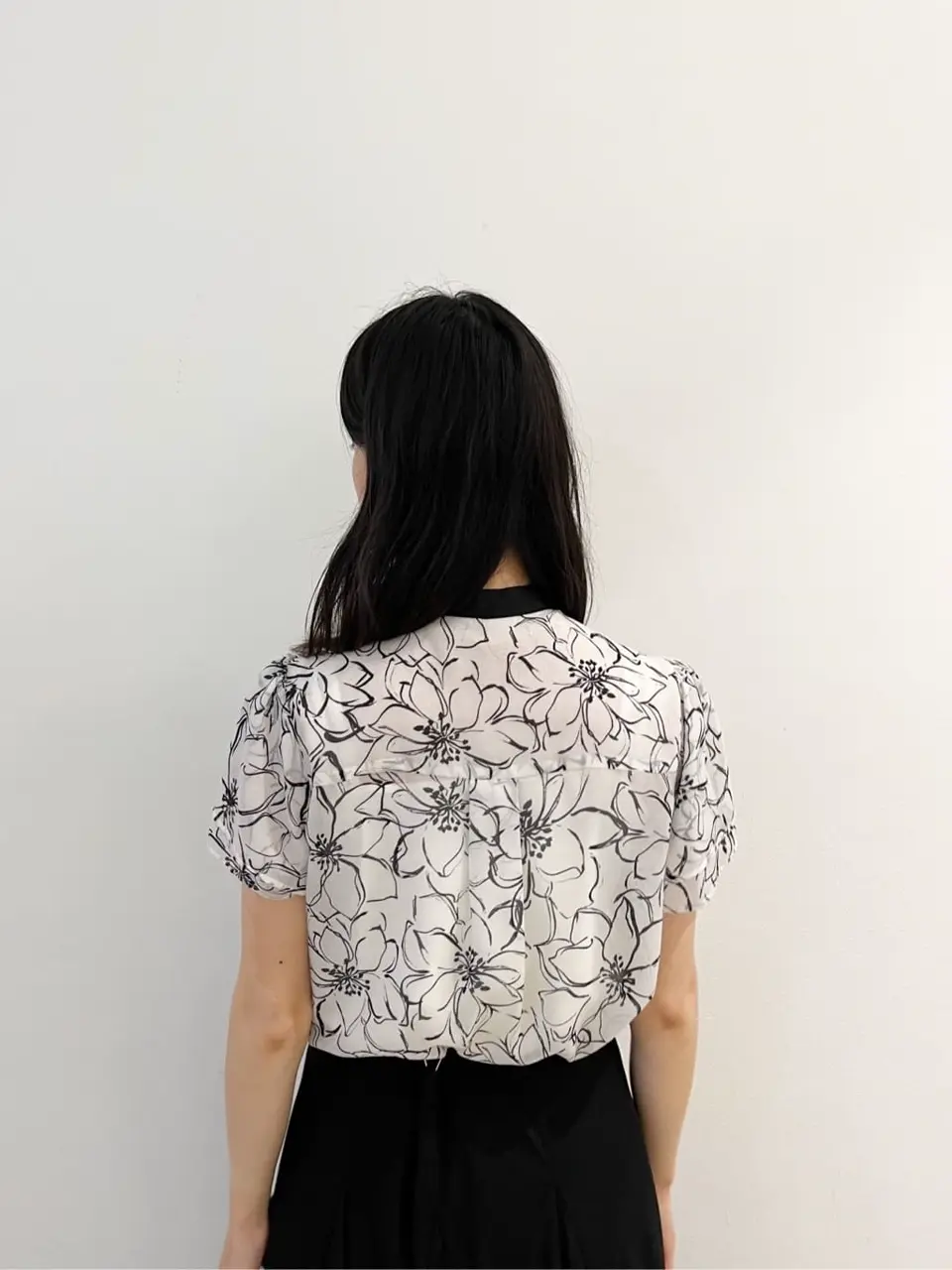 GRACE CONTINENTAL The Banquet yuri コーディネート画像