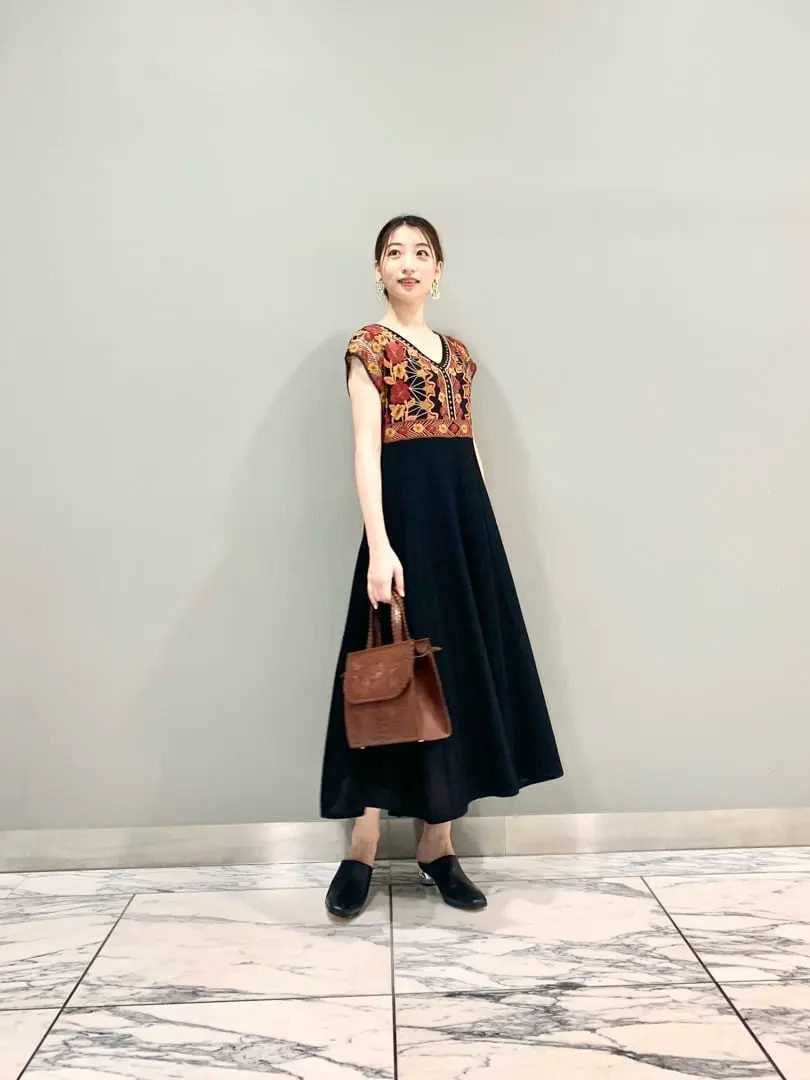 GRACE CONTINENTAL The Banquet eri コーディネート画像