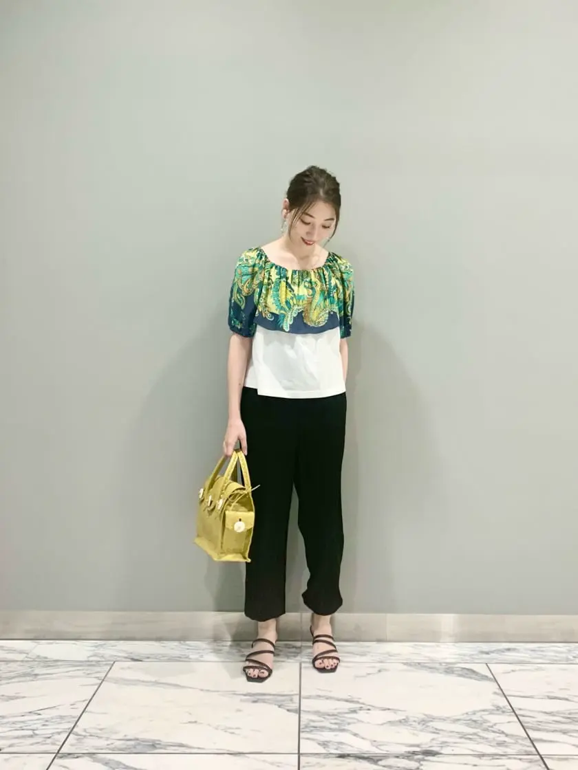 GRACE CONTINENTAL The Banquet eri コーディネート画像