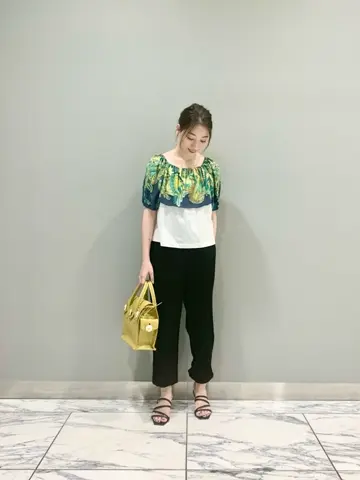 GRACE CONTINENTAL The Banquet eri コーディネート画像