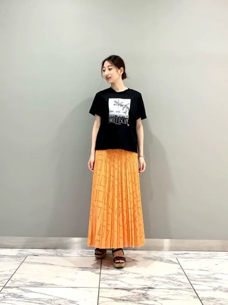 GRACE CONTINENTAL The Banquet eri コーディネート画像