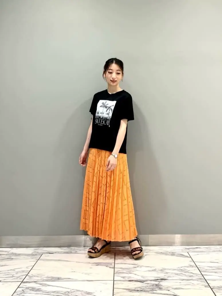 GRACE CONTINENTAL The Banquet eri コーディネート画像