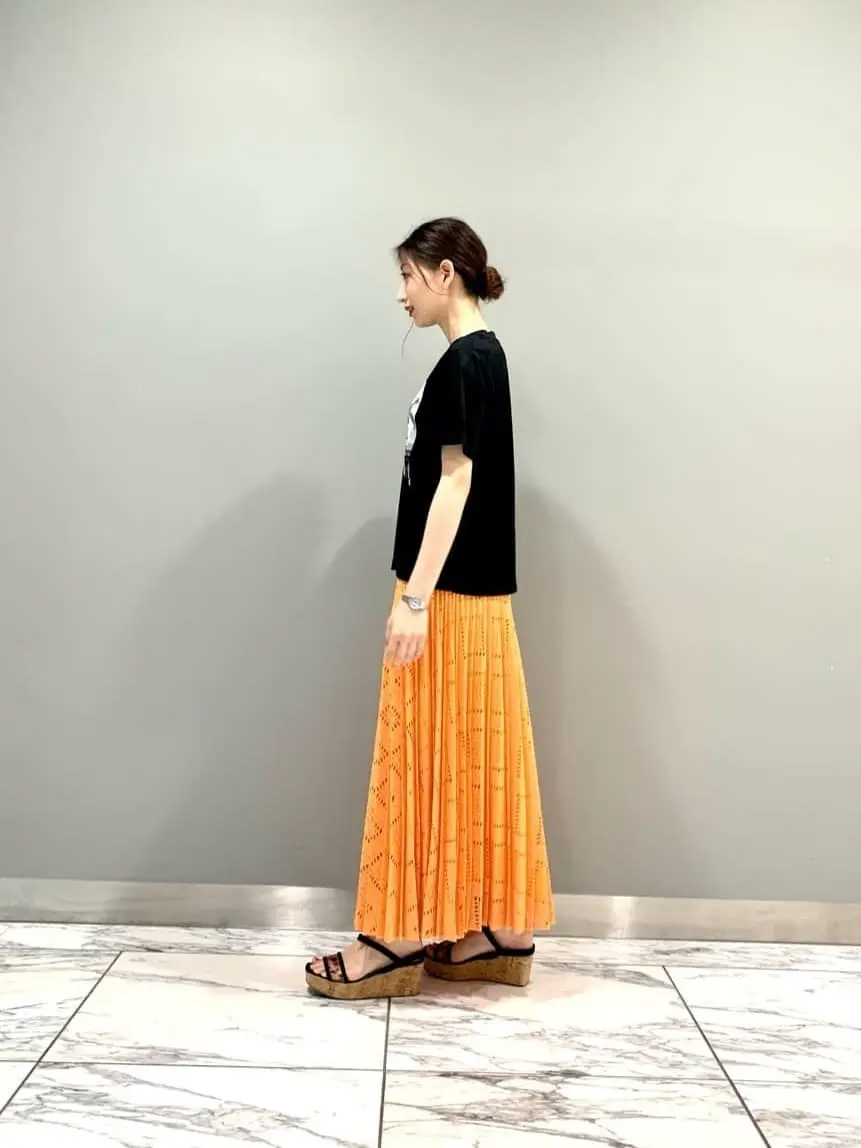 GRACE CONTINENTAL The Banquet eri コーディネート画像