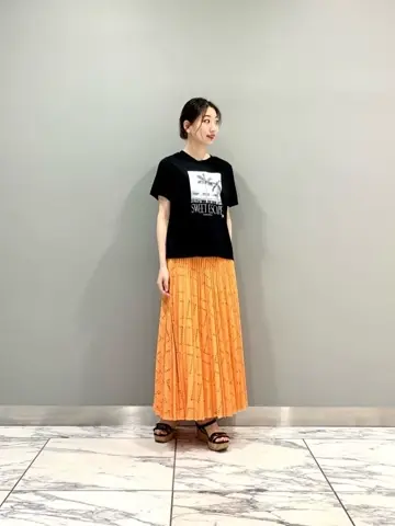 GRACE CONTINENTAL The Banquet eri コーディネート画像