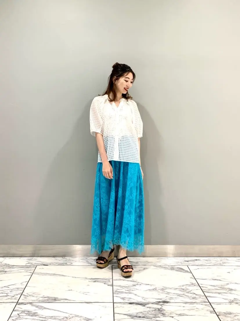 GRACE CONTINENTAL The Banquet eri コーディネート画像