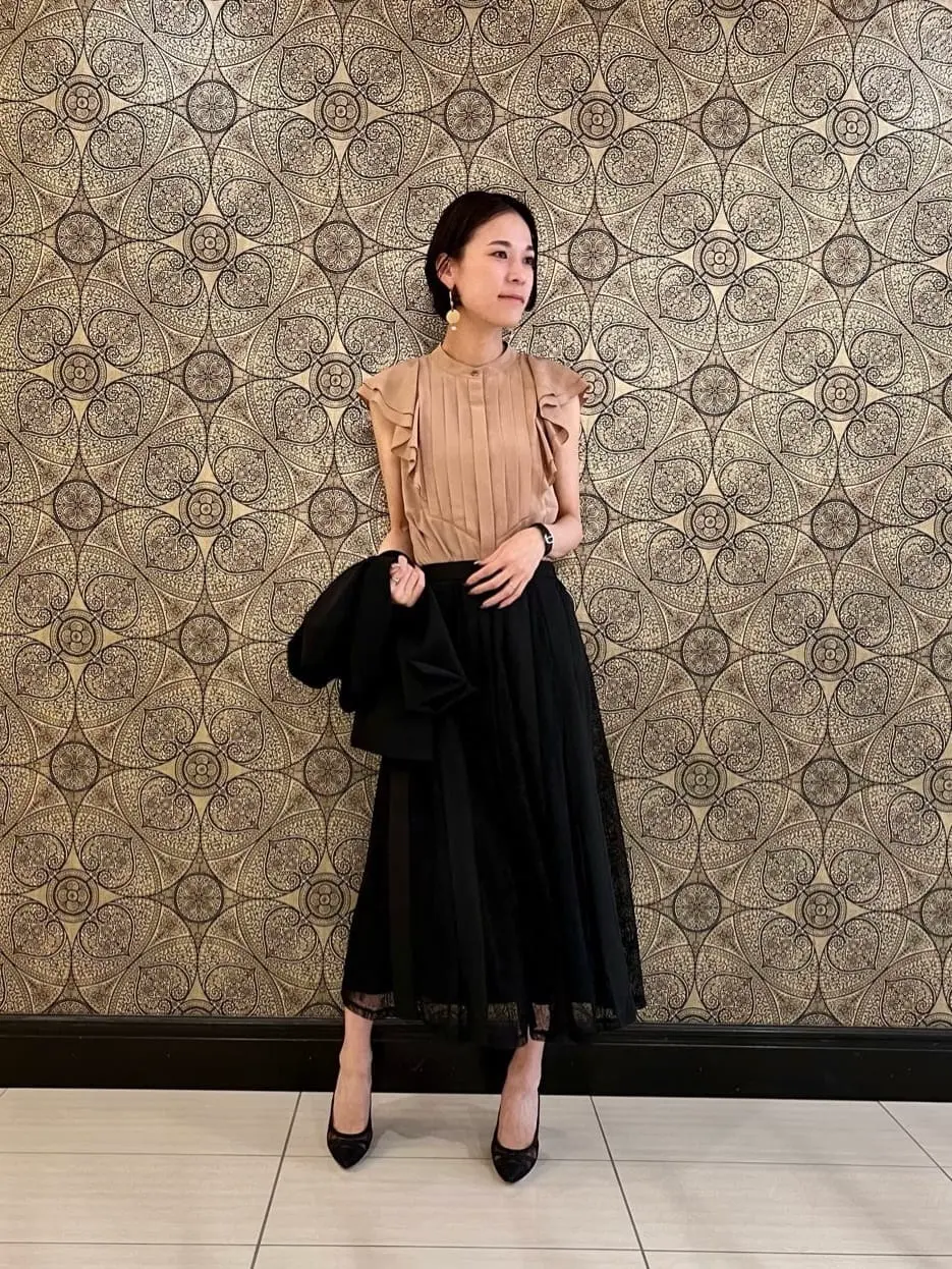 GRACE CONTINENTAL The Banquet 亀田 未希 コーディネート画像