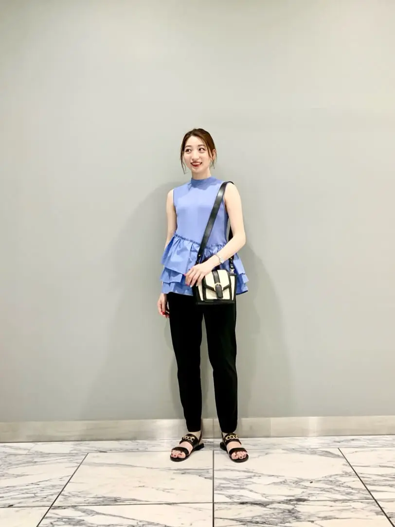 GRACE CONTINENTAL The Banquet eri コーディネート画像