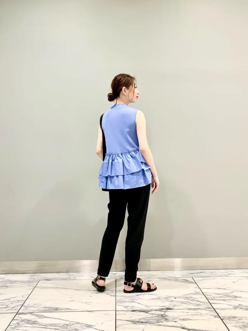 GRACE CONTINENTAL The Banquet eri コーディネート画像