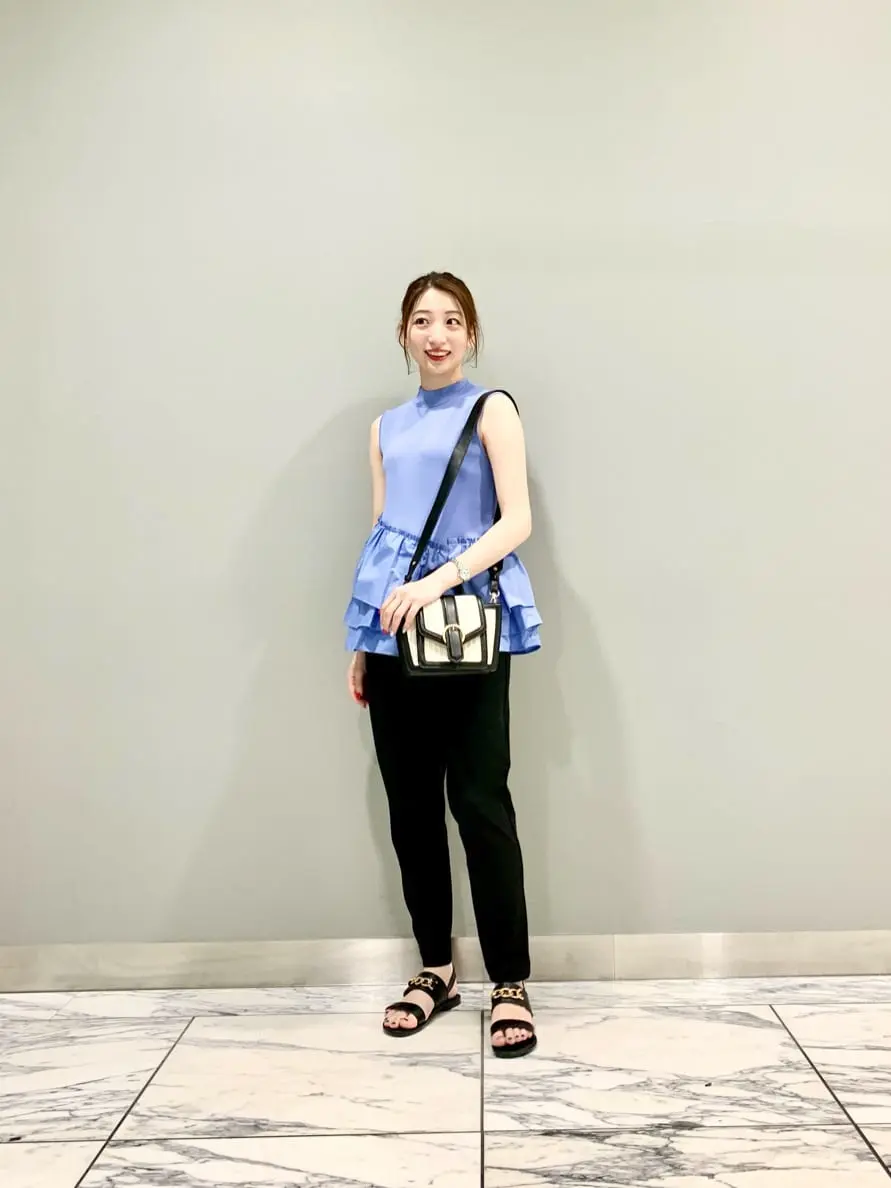 GRACE CONTINENTAL The Banquet eri コーディネート画像