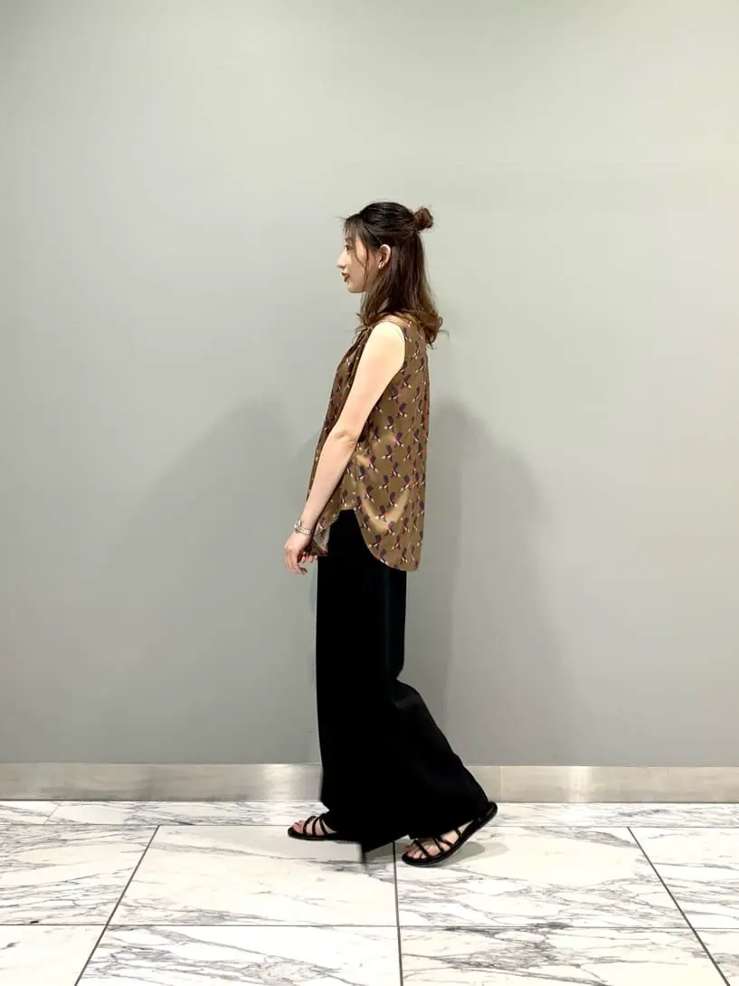 GRACE CONTINENTAL The Banquet eri コーディネート画像