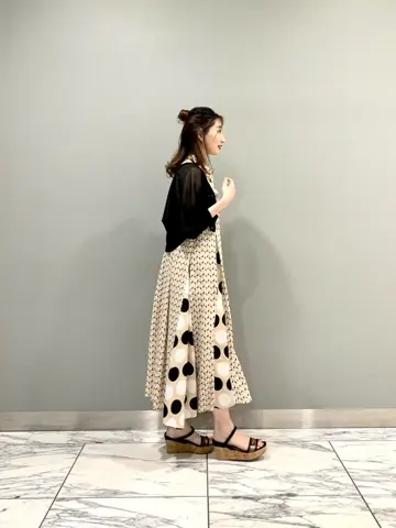 GRACE CONTINENTAL The Banquet eri コーディネート画像