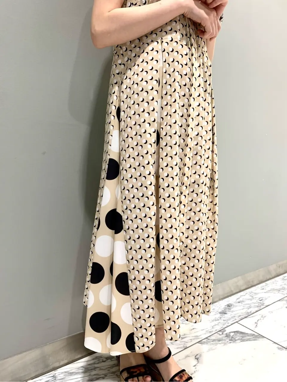 GRACE CONTINENTAL The Banquet eri コーディネート画像