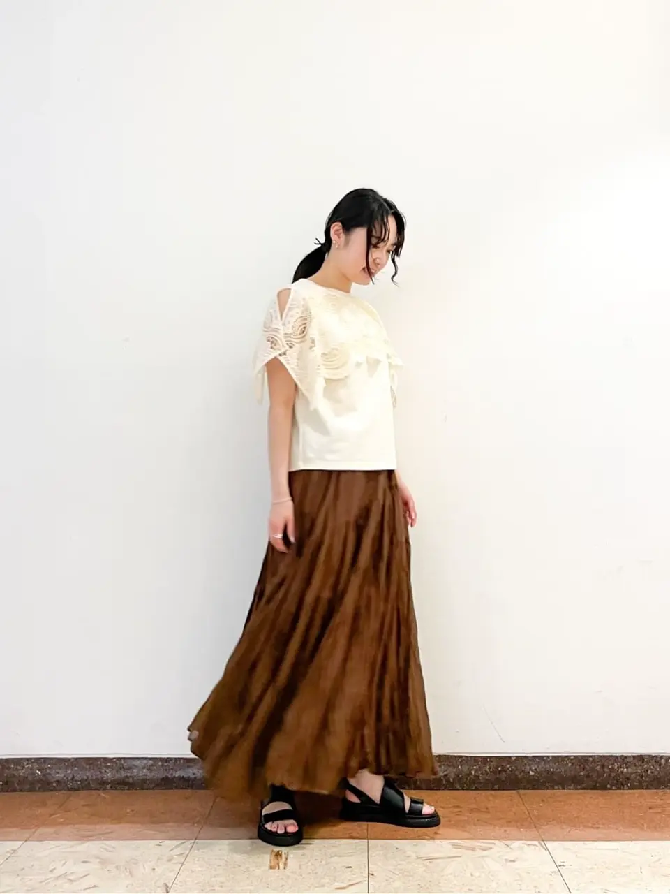 GRACE CONTINENTAL The Banquet SHOKO コーディネート画像