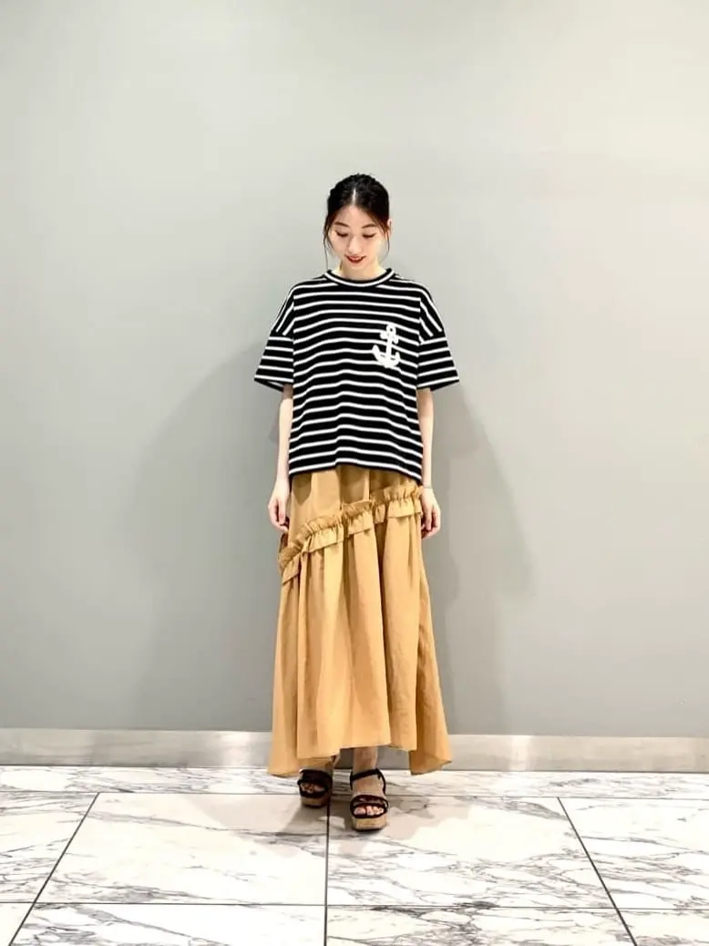 GRACE CONTINENTAL The Banquet eri コーディネート画像