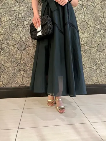 GRACE CONTINENTAL The Banquet 亀田 未希 コーディネート画像