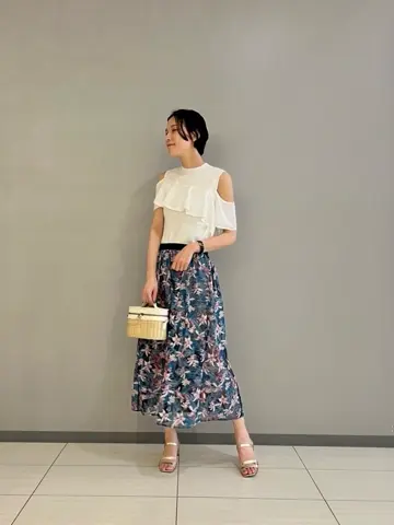 GRACE CONTINENTAL The Banquet 亀田 未希 コーディネート画像