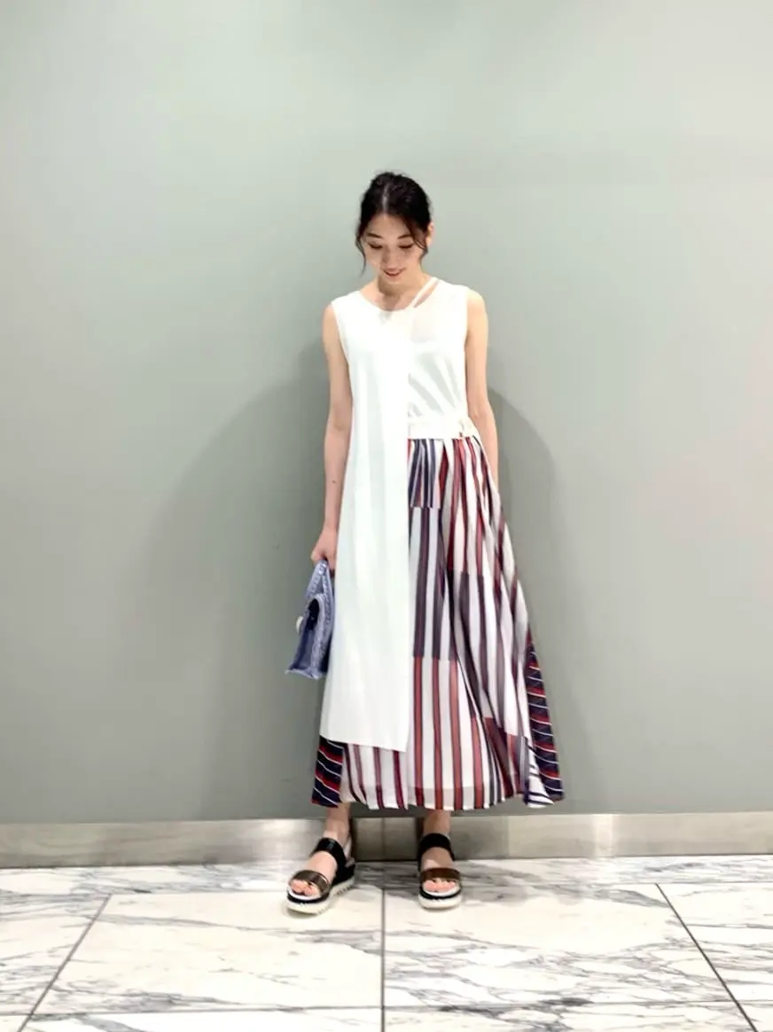 GRACE CONTINENTAL The Banquet eri コーディネート画像