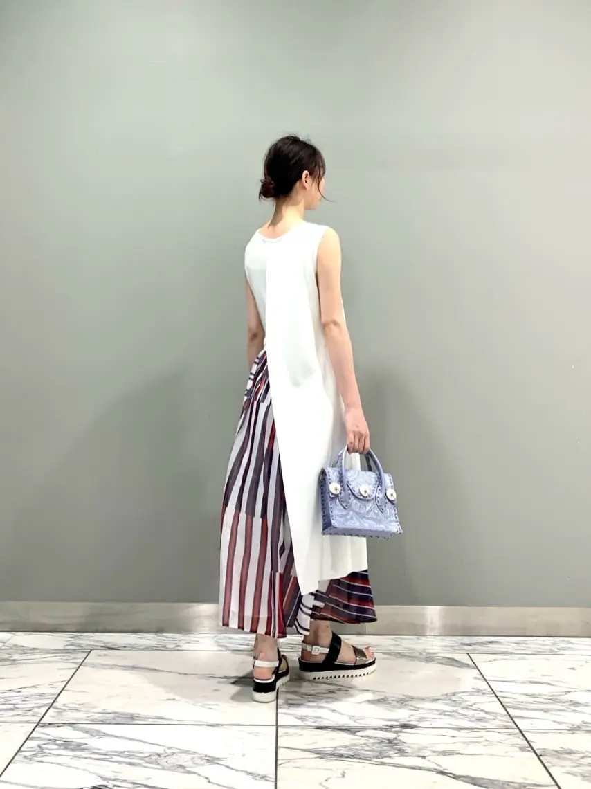 GRACE CONTINENTAL The Banquet eri コーディネート画像