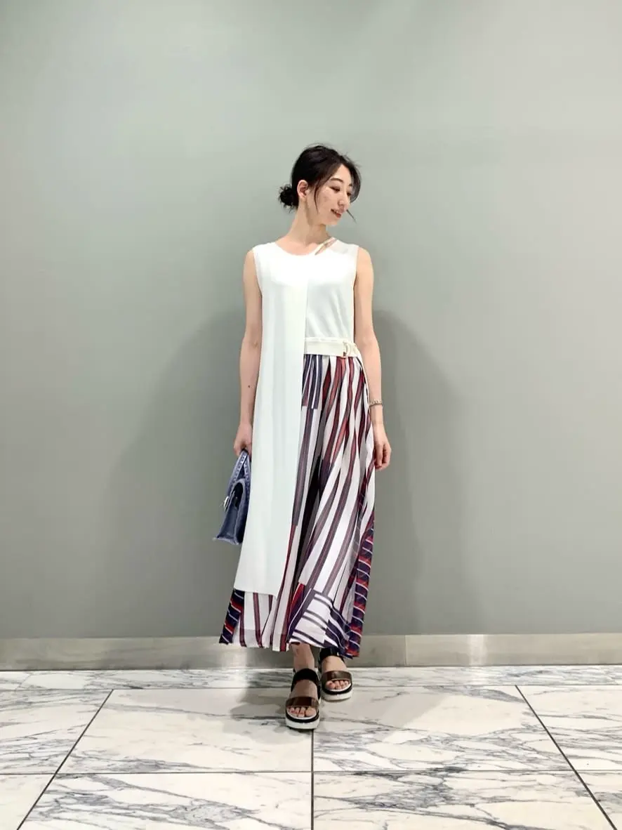 GRACE CONTINENTAL The Banquet eri コーディネート画像