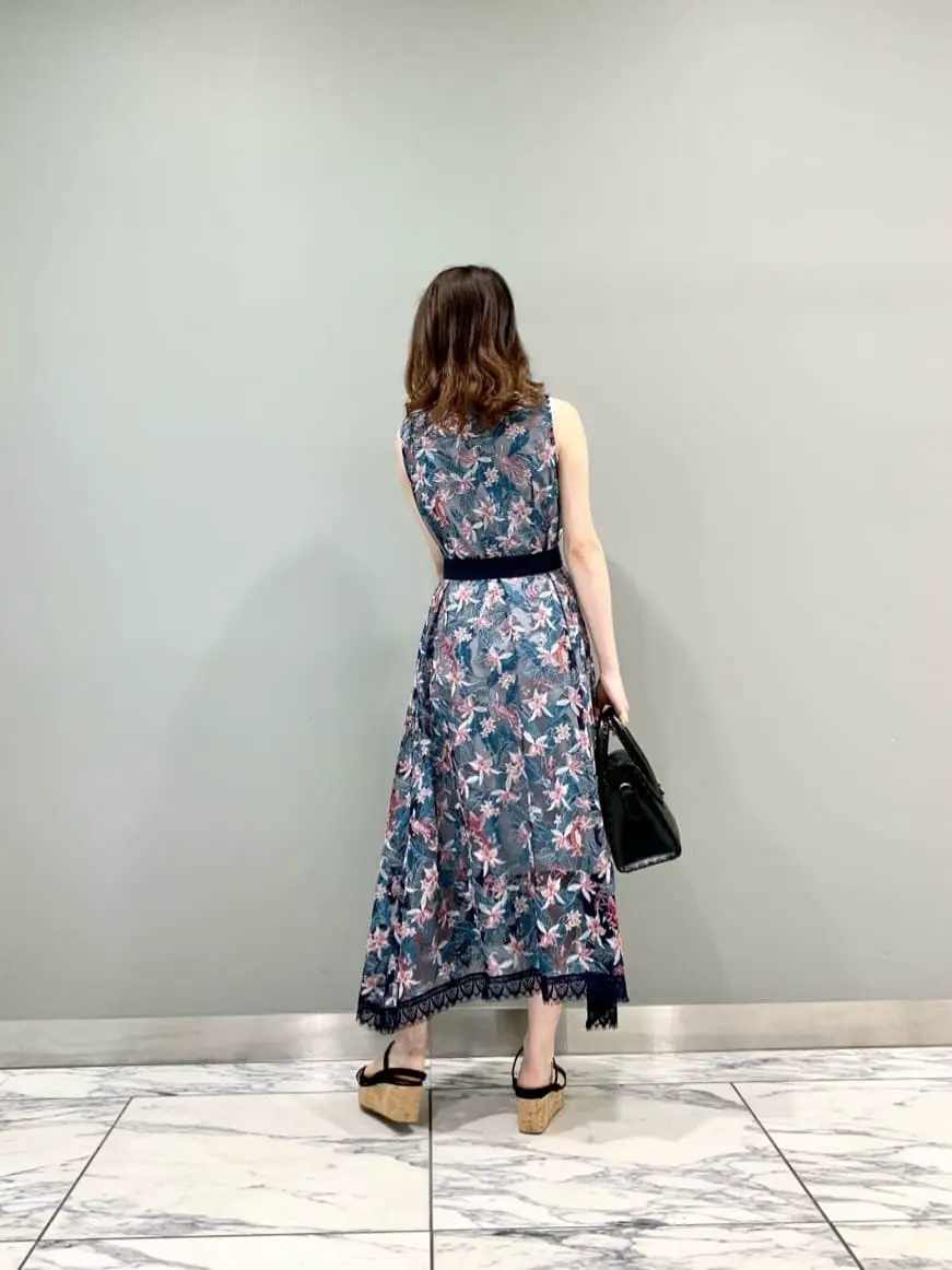 GRACE CONTINENTAL The Banquet eri コーディネート画像