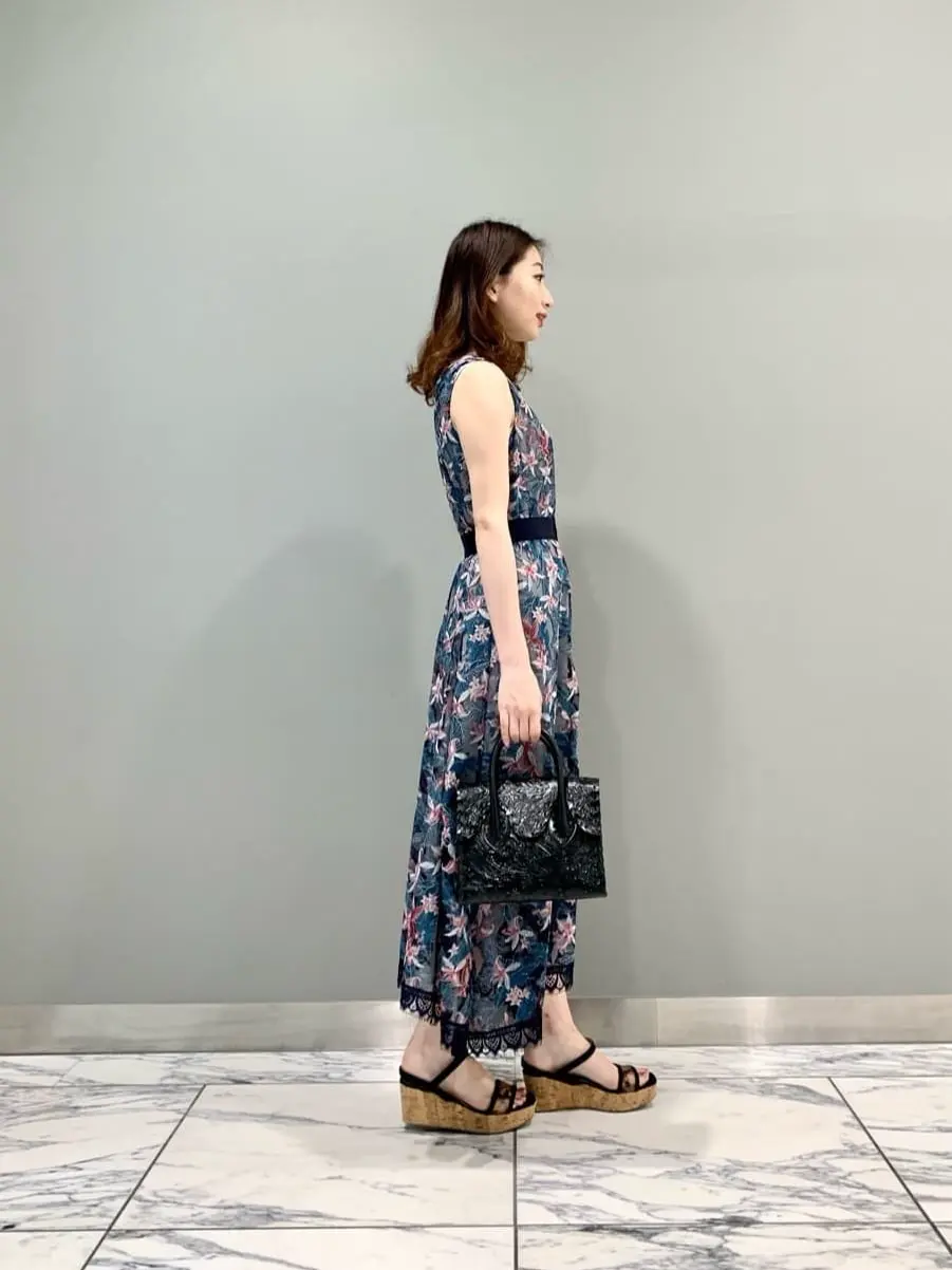 GRACE CONTINENTAL The Banquet eri コーディネート画像