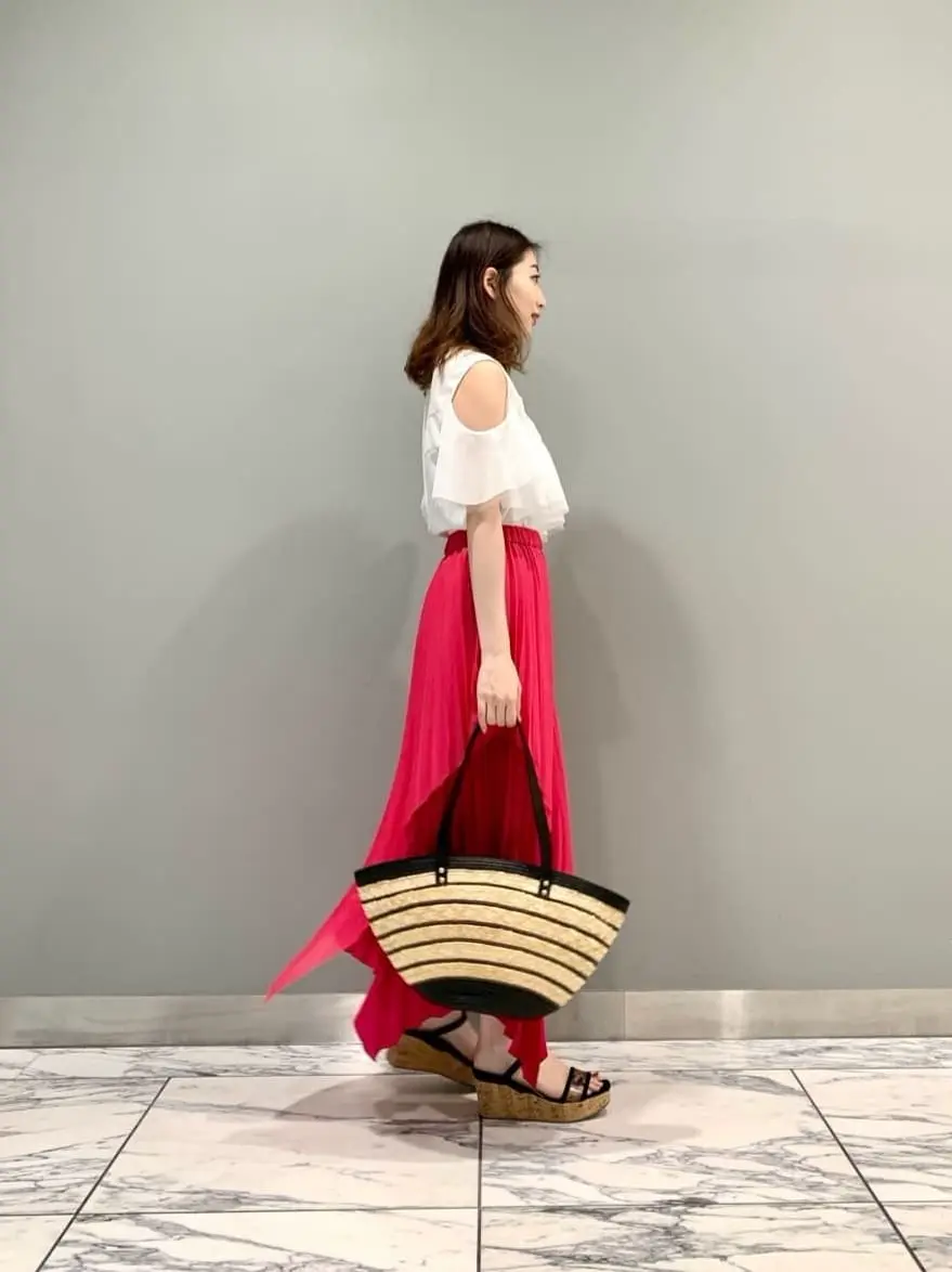 GRACE CONTINENTAL The Banquet eri コーディネート画像