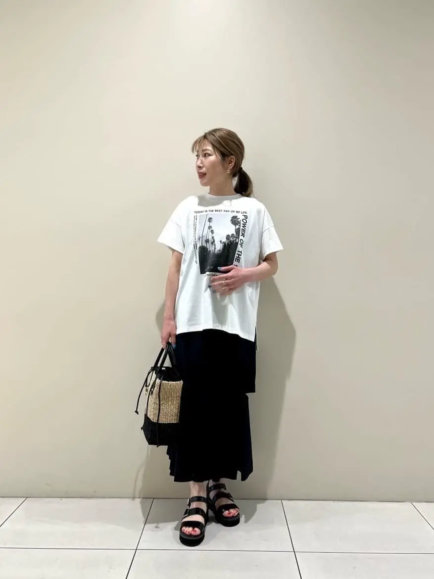 GRACE CONTINENTAL The Banquet 泉　智子 コーディネート画像