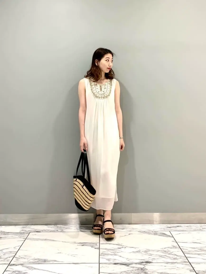 GRACE CONTINENTAL The Banquet eri コーディネート画像