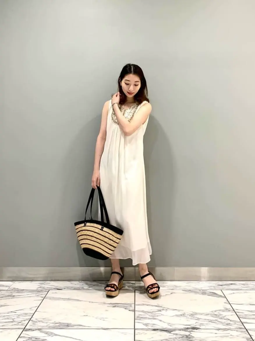 GRACE CONTINENTAL The Banquet eri コーディネート画像