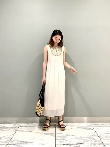 GRACE CONTINENTAL The Banquet eri コーディネート画像