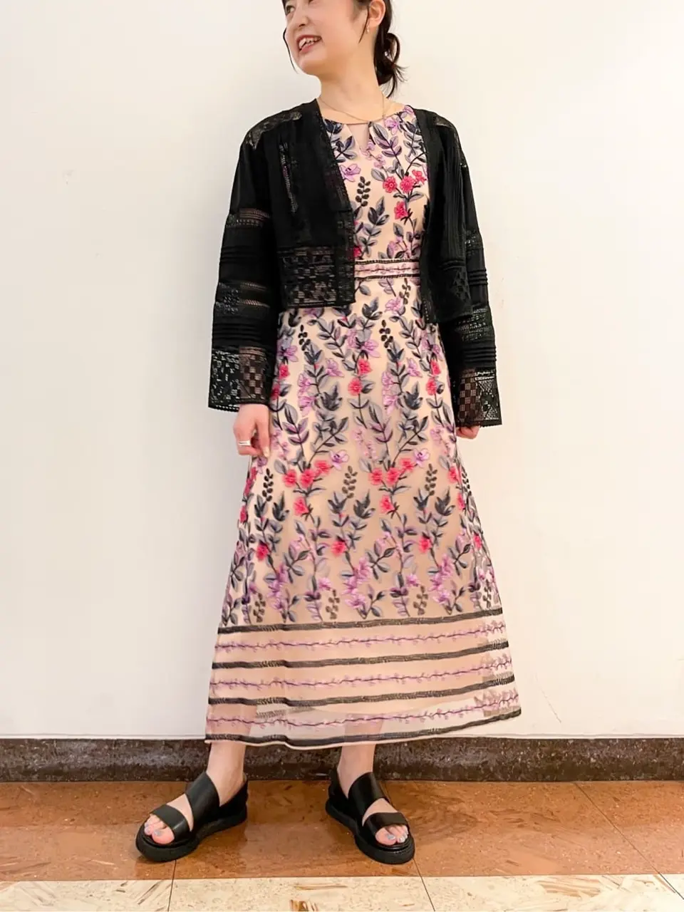 GRACE CONTINENTAL The Banquet SHOKO コーディネート画像