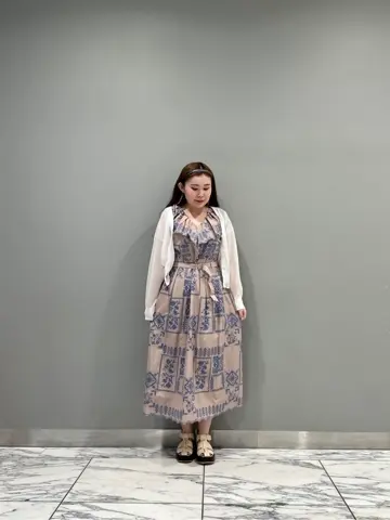 GRACE CONTINENTAL The Banquet 中根　里帆 コーディネート画像