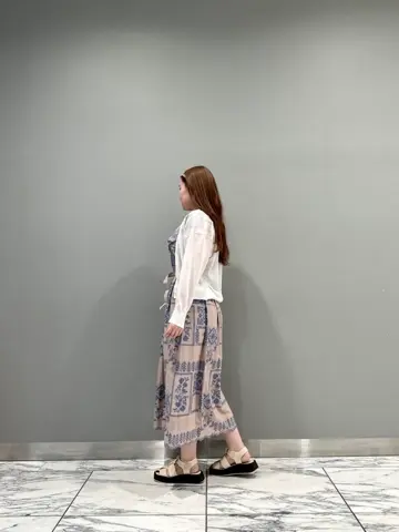 GRACE CONTINENTAL The Banquet 中根　里帆 コーディネート画像