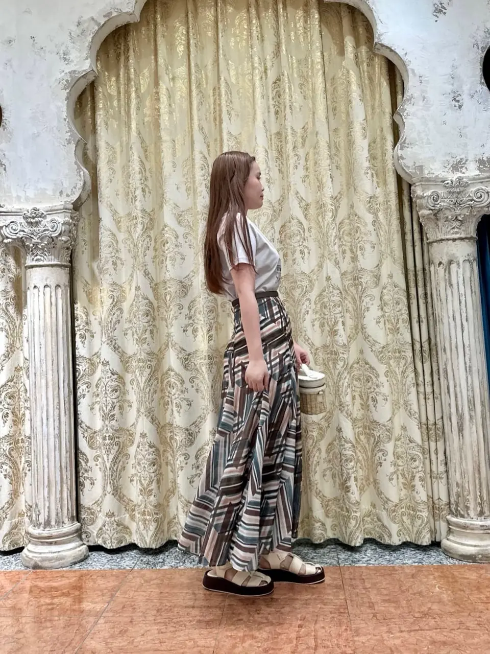 GRACE CONTINENTAL The Banquet 中根　里帆 コーディネート画像