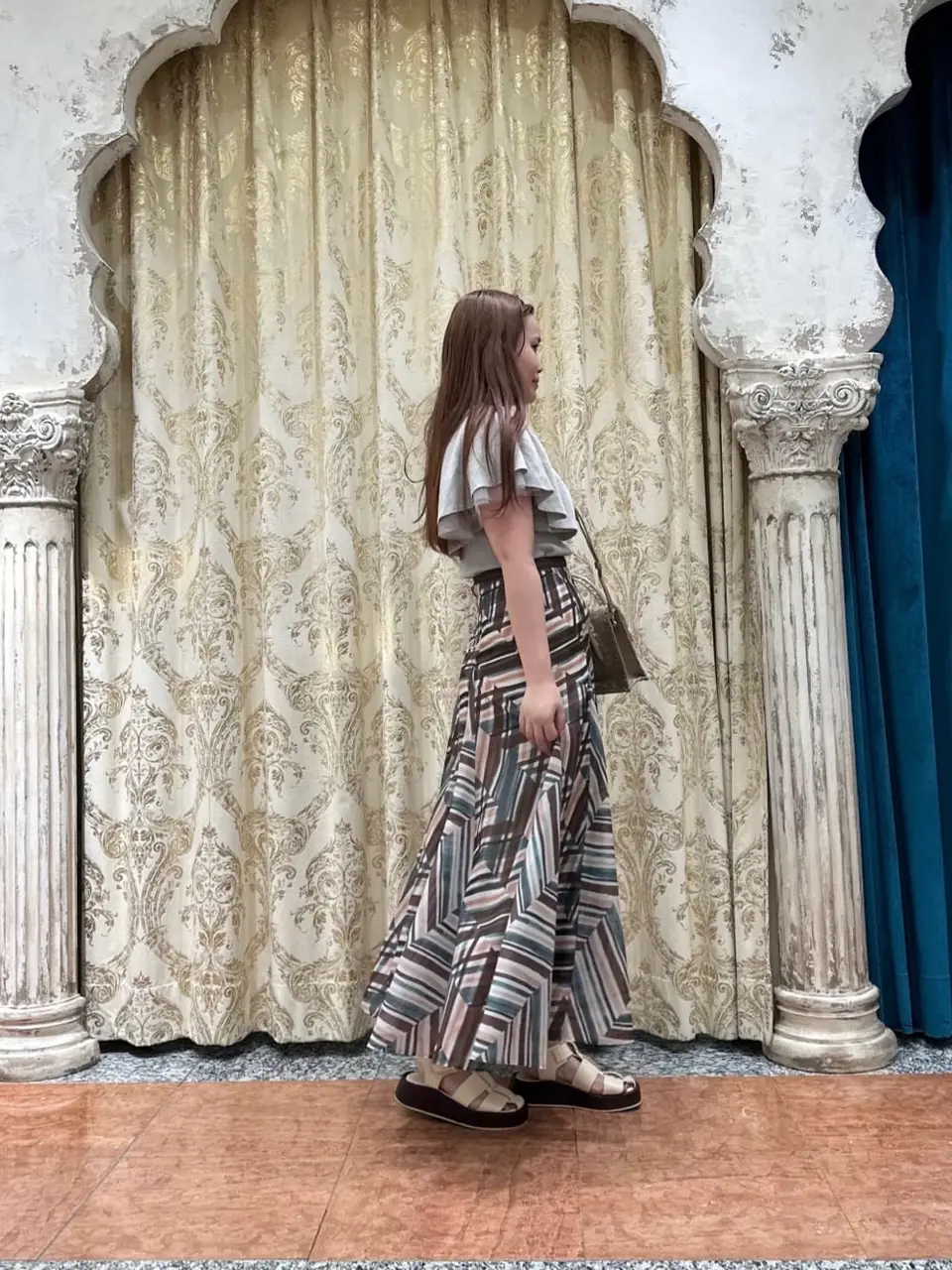 GRACE CONTINENTAL The Banquet 中根　里帆 コーディネート画像