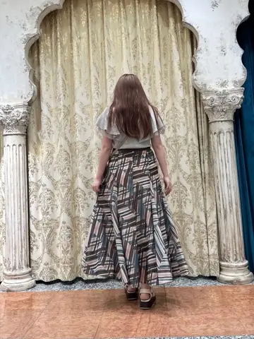 GRACE CONTINENTAL The Banquet 中根　里帆 コーディネート画像