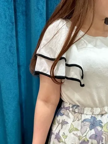 GRACE CONTINENTAL The Banquet 中根　里帆 コーディネート画像