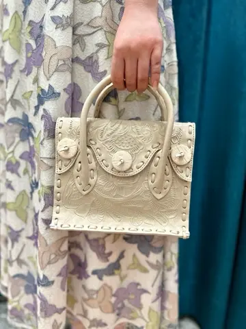 GRACE CONTINENTAL The Banquet 中根　里帆 コーディネート画像