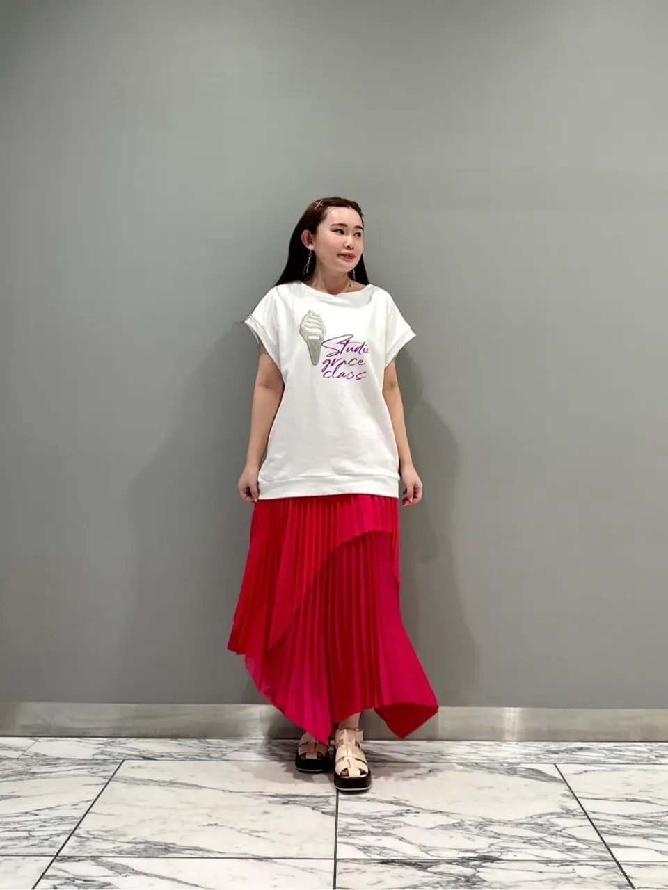  中根　里帆 コーディネート画像