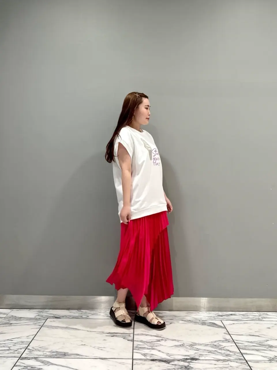 GRACE CONTINENTAL The Banquet 中根　里帆 コーディネート画像