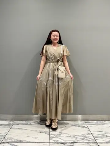 GRACE CONTINENTAL The Banquet 中根　里帆 コーディネート画像