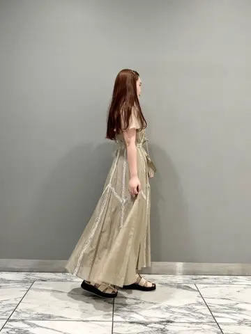 GRACE CONTINENTAL The Banquet 中根　里帆 コーディネート画像