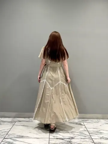 GRACE CONTINENTAL The Banquet 中根　里帆 コーディネート画像