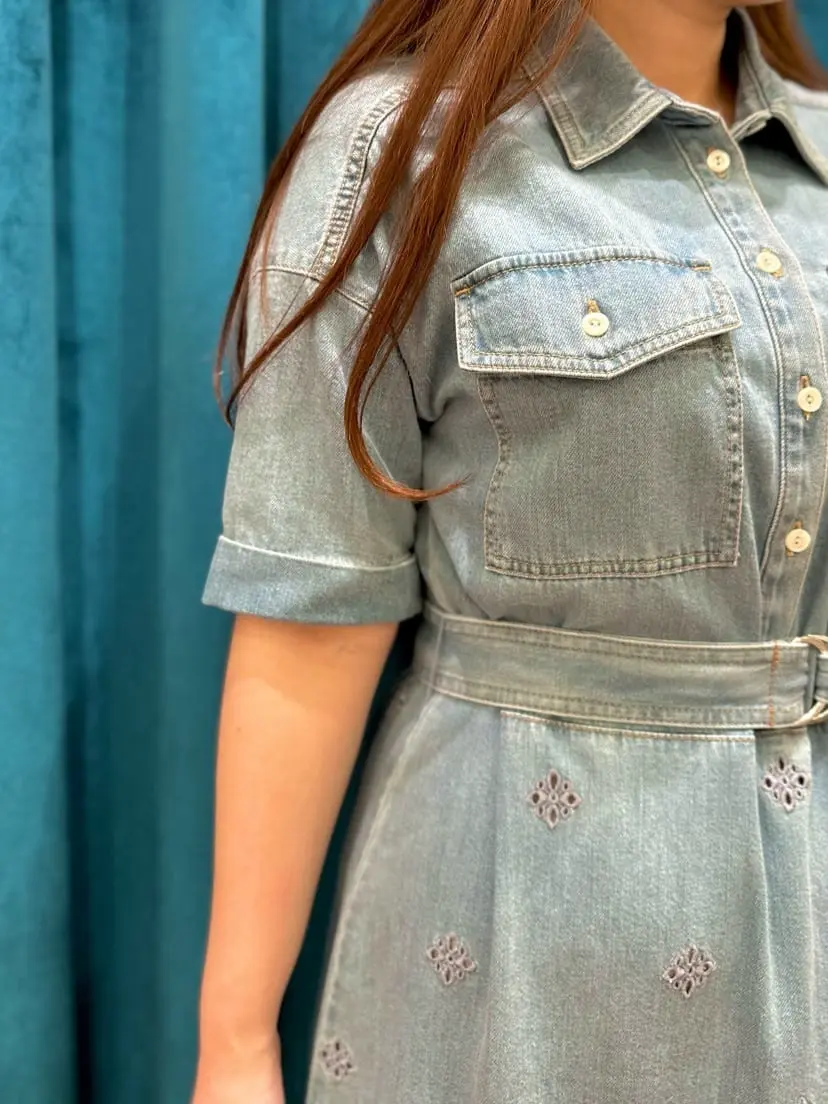 GRACE CONTINENTAL The Banquet 中根　里帆 コーディネート画像