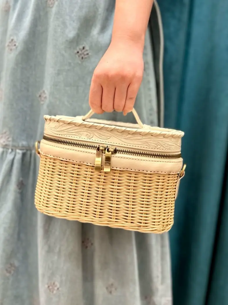 GRACE CONTINENTAL The Banquet 中根　里帆 コーディネート画像