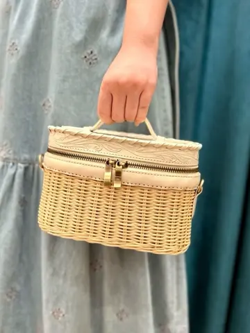 GRACE CONTINENTAL The Banquet 中根　里帆 コーディネート画像