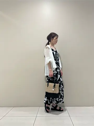 GRACE CONTINENTAL The Banquet 泉　智子 コーディネート画像