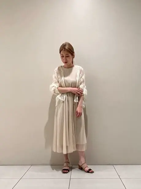 GRACE CONTINENTAL The Banquet 泉　智子 コーディネート画像