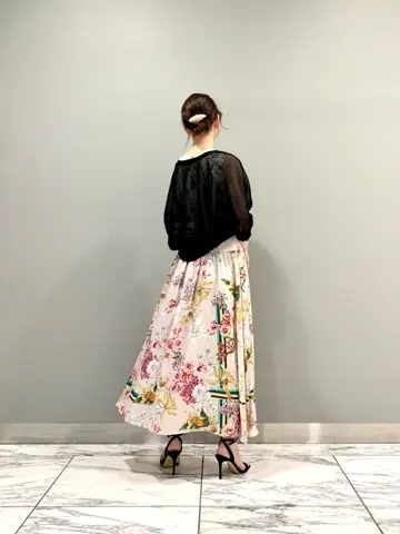 GRACE CONTINENTAL The Banquet eri コーディネート画像